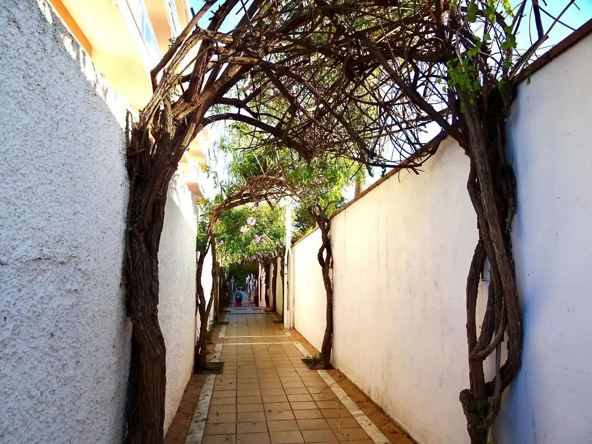 Benalmadena Studio Home With Sea View, Very Near The Beach